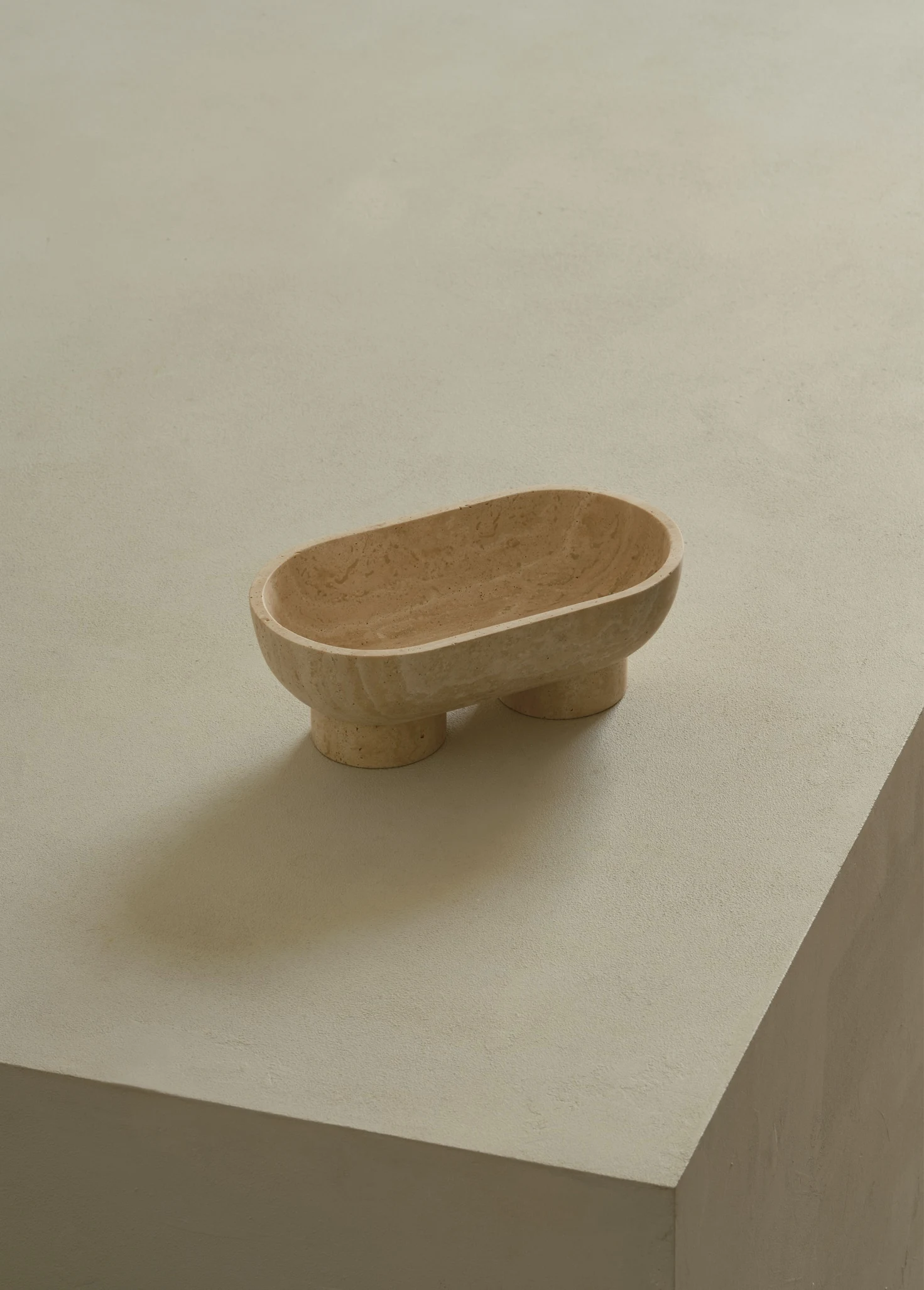 Чаша из натурального травертина