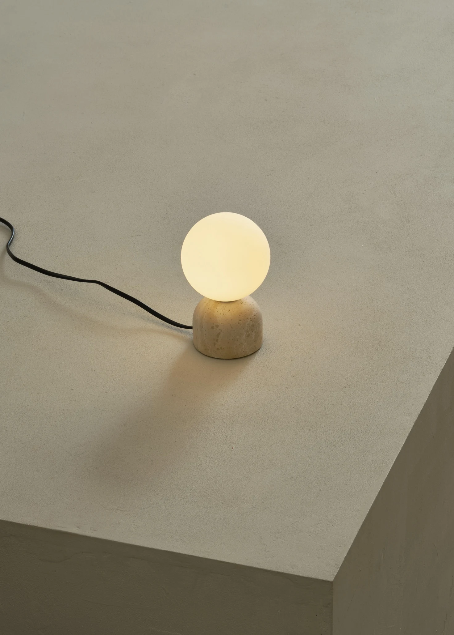 Настольный светильник Cute Travertine