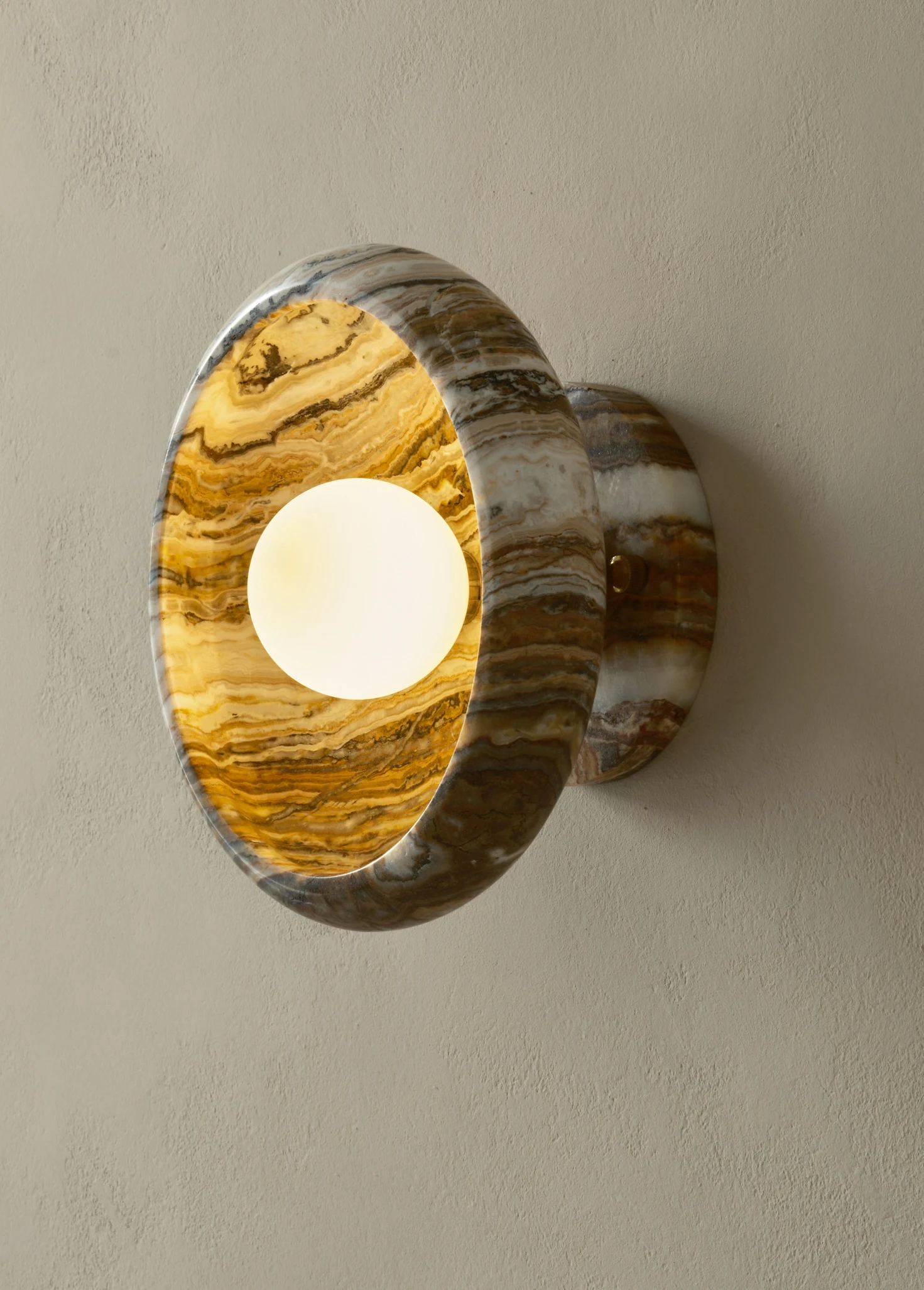 Бра из натурального камня