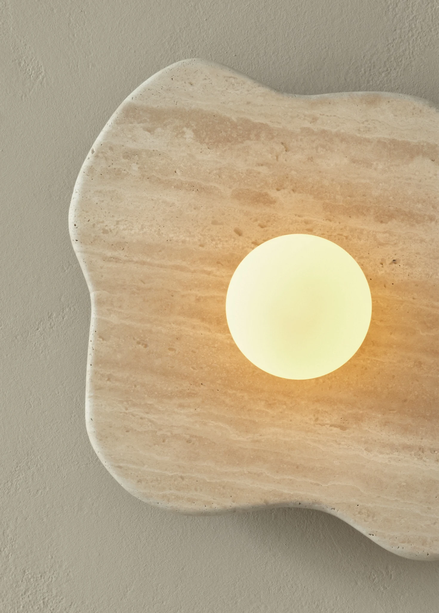 Настенный свельник из травертина