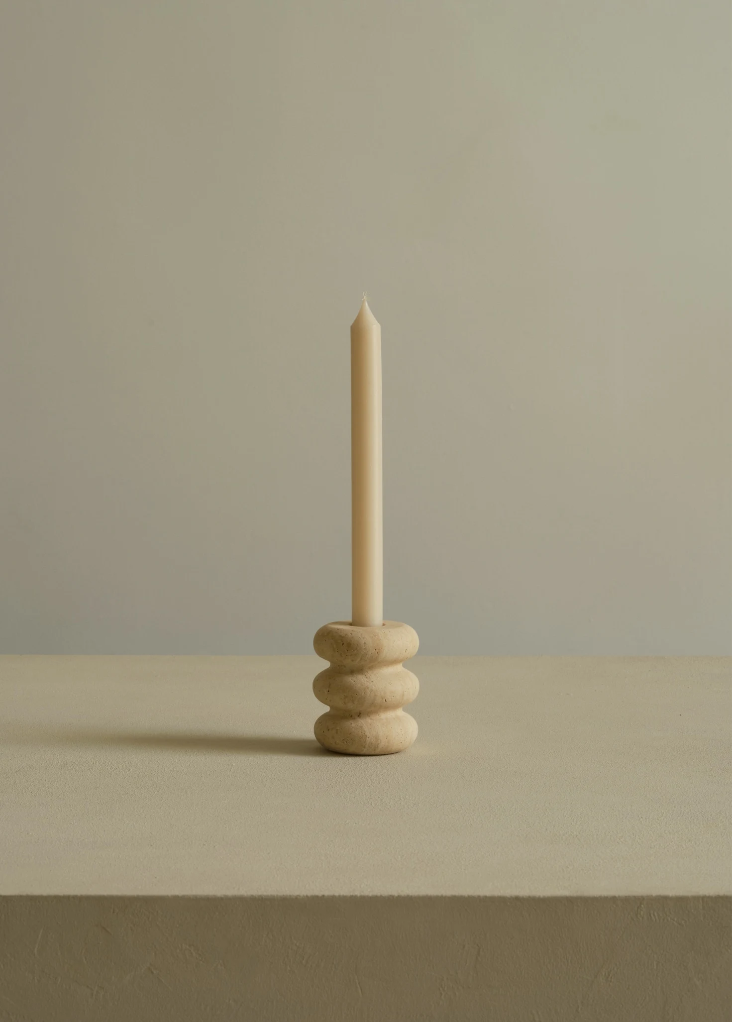 Декоративный подсвечник из натурального камня